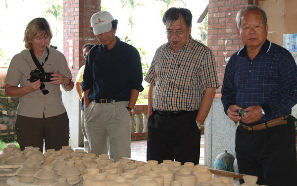 Na vrchu hory Dong Ding si môžete vyrobiť vlastnú čajovú misku